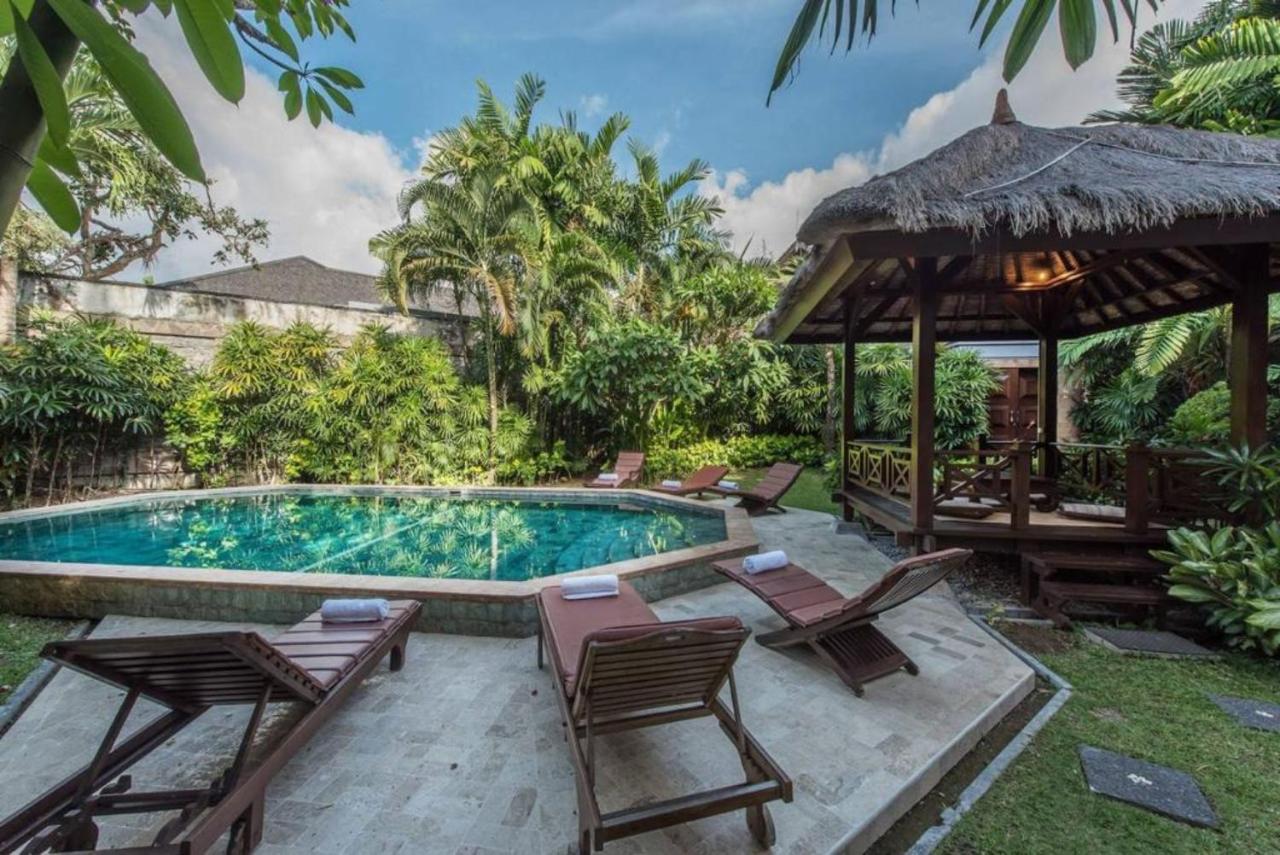 New Daria Villas Seminyak Exterior foto