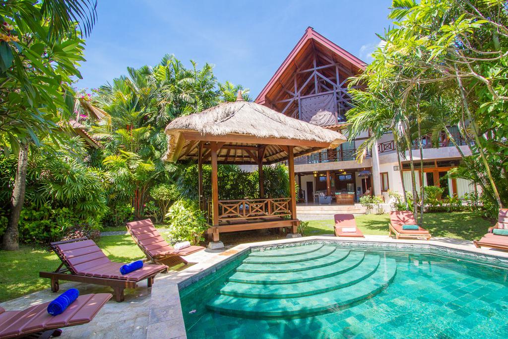 New Daria Villas Seminyak Exterior foto